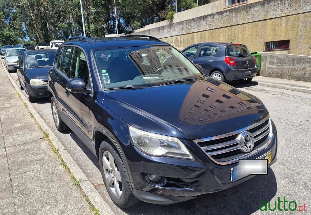 2009' Volkswagen Tiguan photo #5