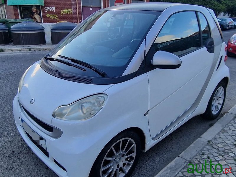 2011' Smart Fortwo photo #1