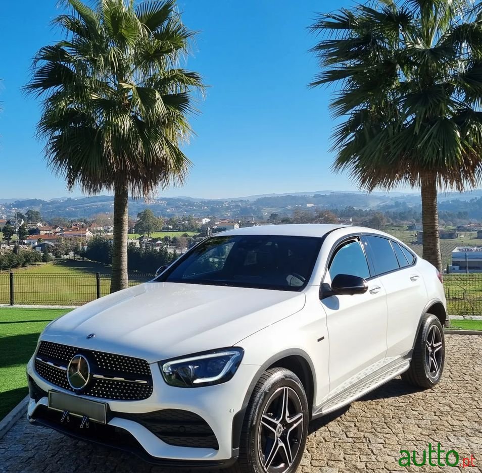 2021' Mercedes-Benz Classe Glc photo #1