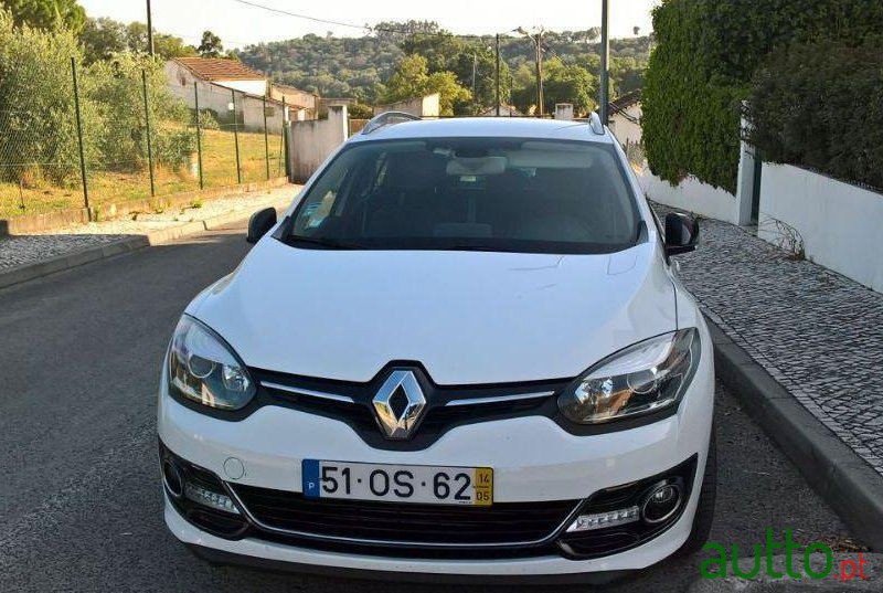 2014' Renault Megane photo #3