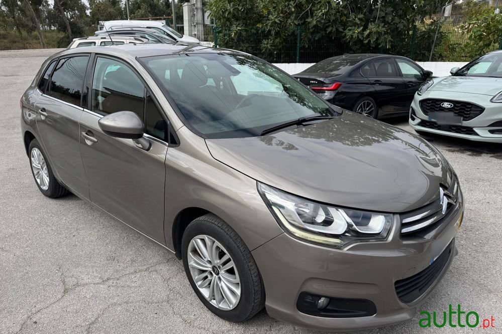 2015' Citroen C4 photo #3