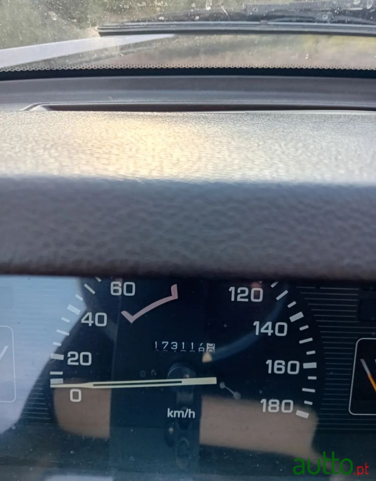 1992' Mitsubishi L200 2.5 D Cd photo #6