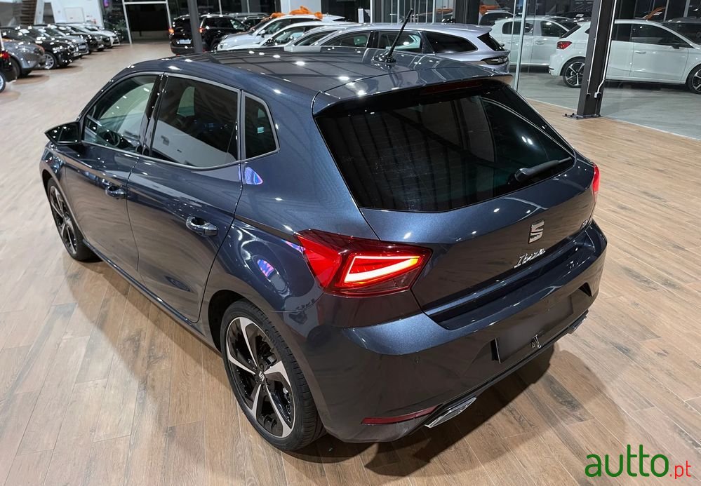 2022' SEAT Ibiza 1.0 Tsi Fr photo #2