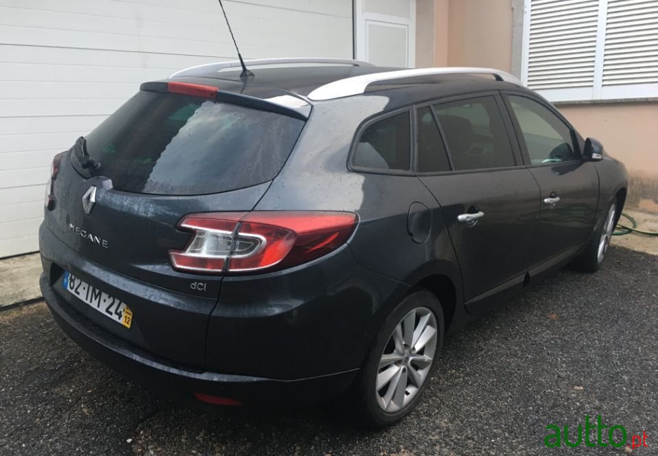 2009' Renault Megane Sport Tourer photo #5