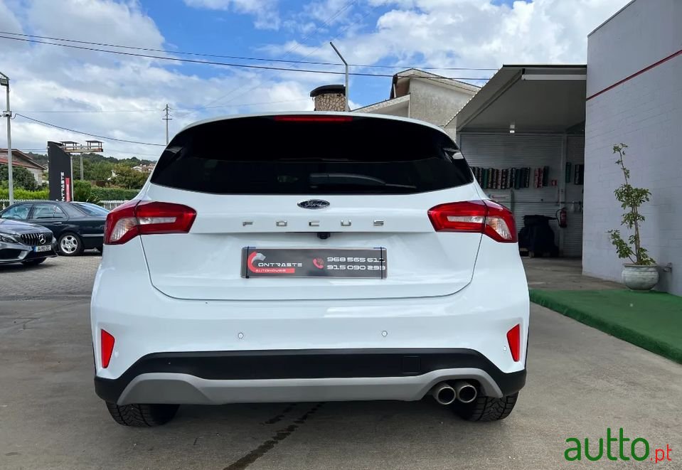 2020' Ford Focus St--Line photo #4