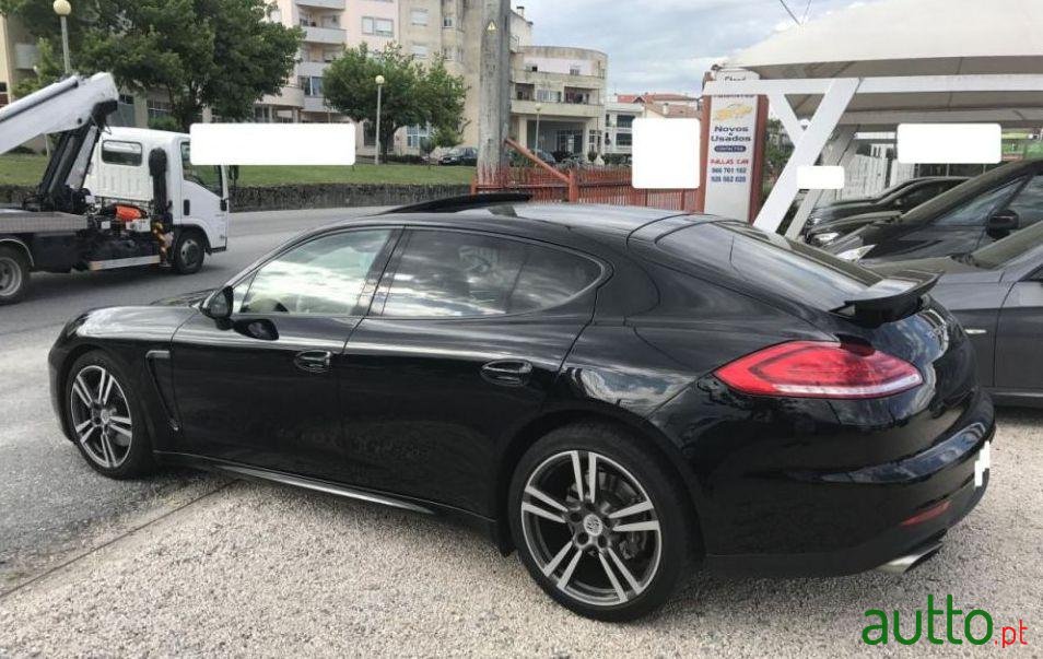 2014' Porsche Panamera Panamera photo #1