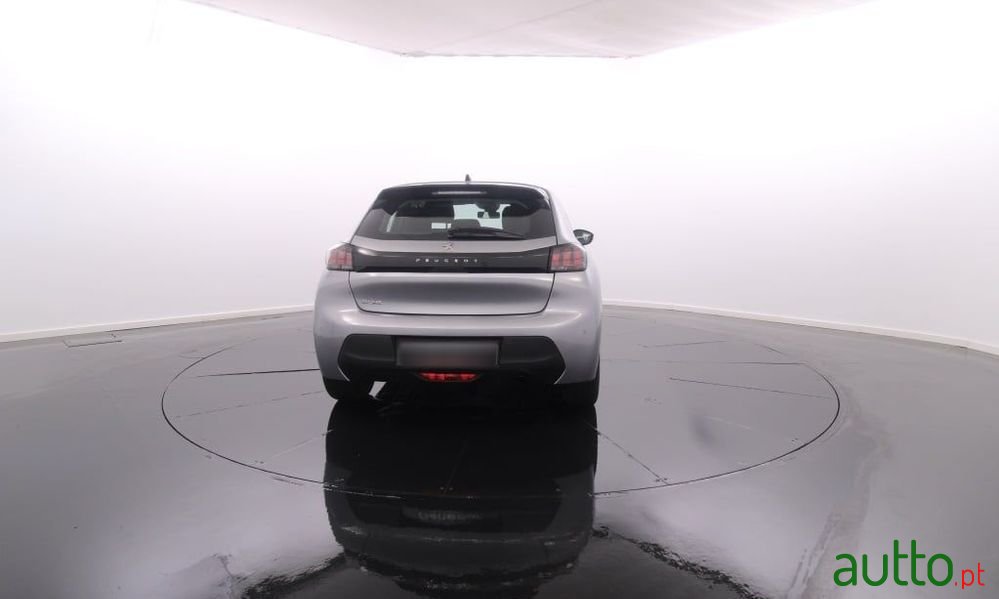 2023' Peugeot 208 photo #6