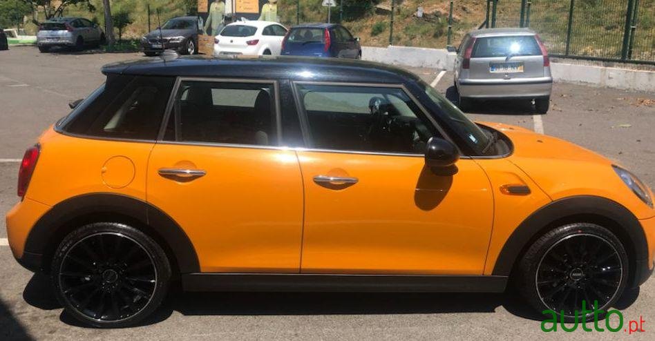 2015' MINI One photo #3