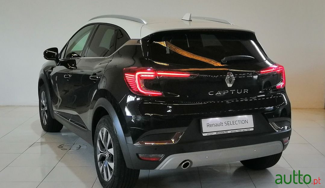 2021' Renault Captur photo #4