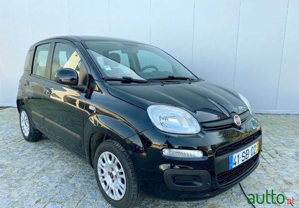 2016' Fiat Panda photo #1