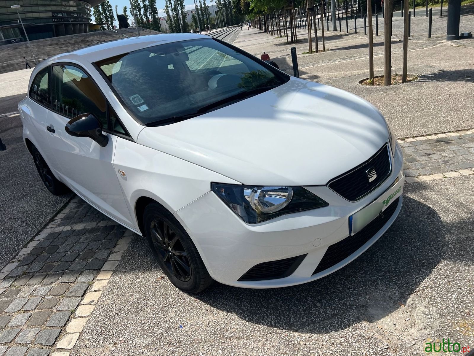 2013' SEAT Ibiza photo #3