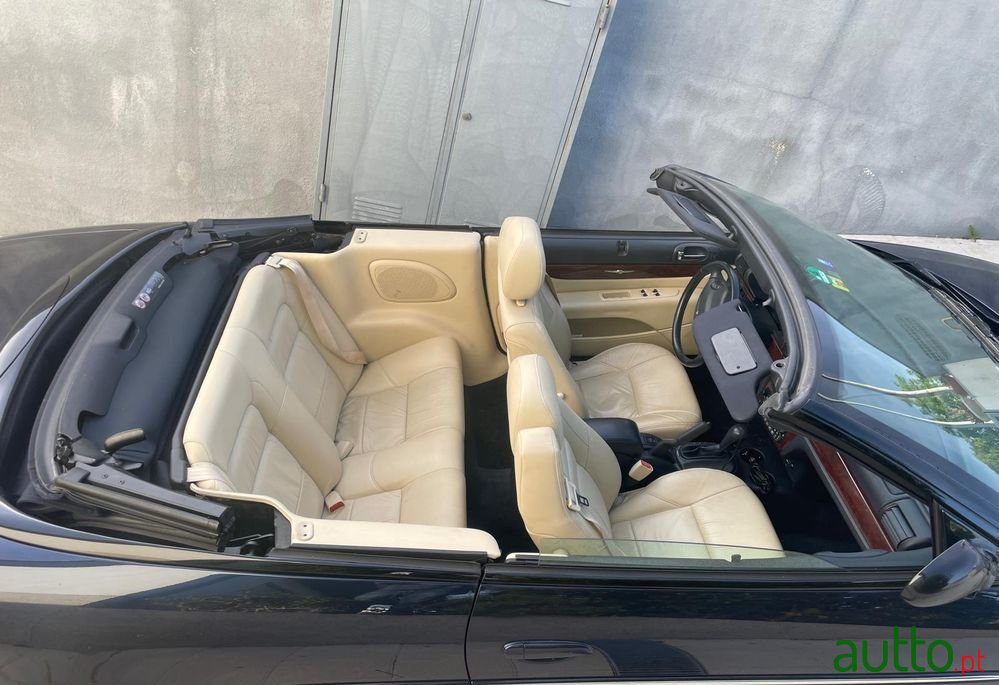 2002' Chrysler Sebring Cabrio 2.7 V6 Lx photo #1