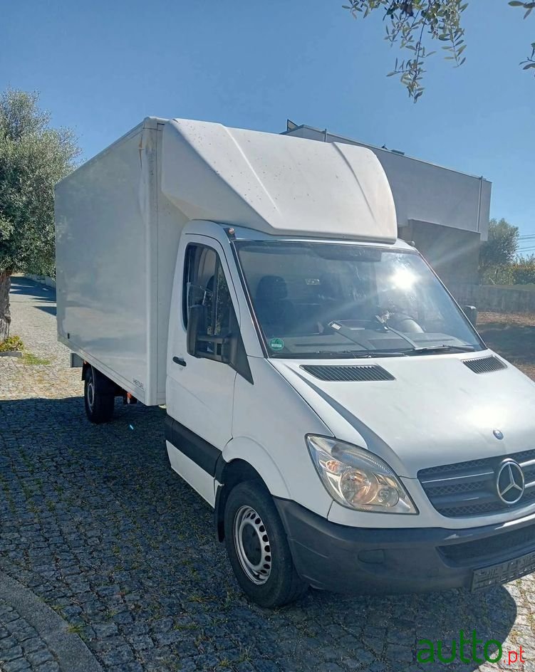 2012' Mercedes-Benz Sprinter photo #1