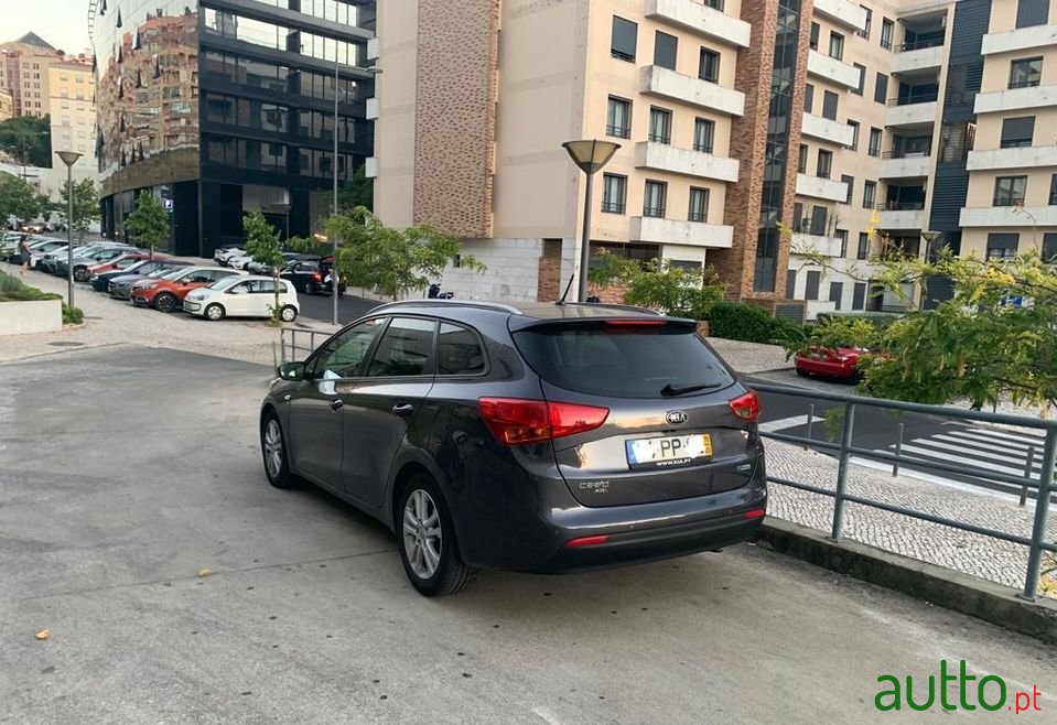2015' Kia Ceed Sw photo #1