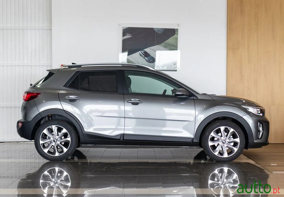 2024' Kia Stonic 1.2 Dynamic photo #3
