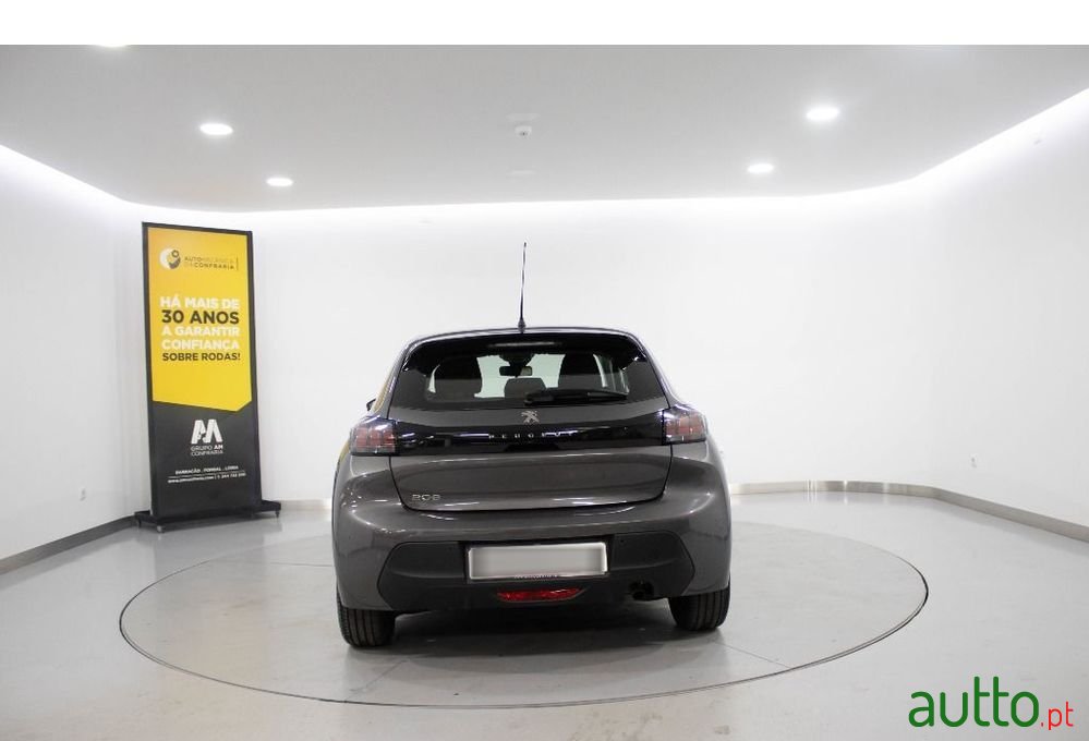 2023' Peugeot 208 photo #6