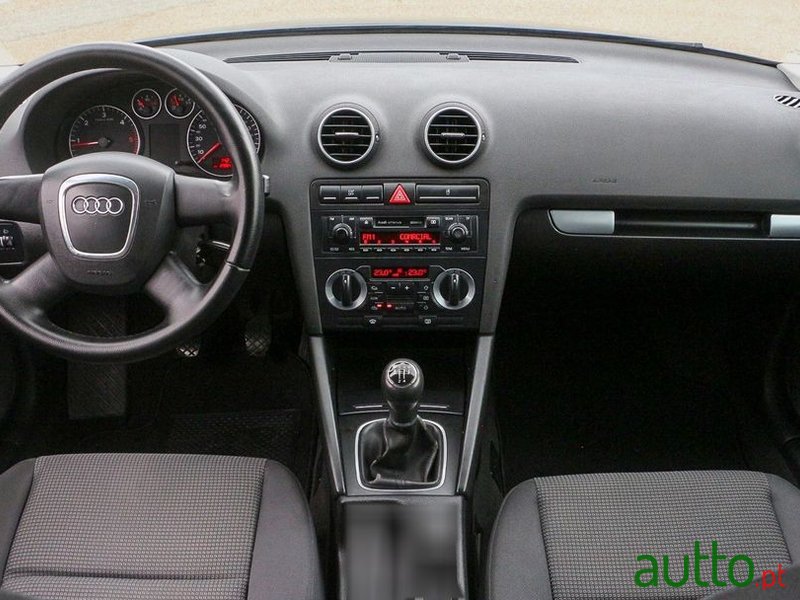 2006' Audi A3 Sportback photo #2