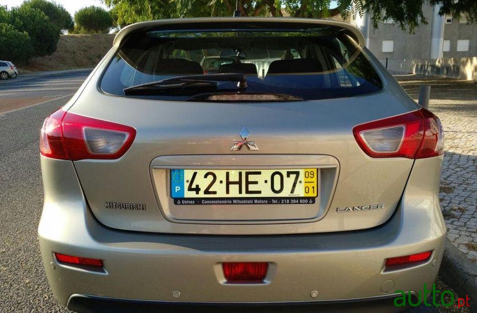 2009' Mitsubishi Lancer Sportback photo #4