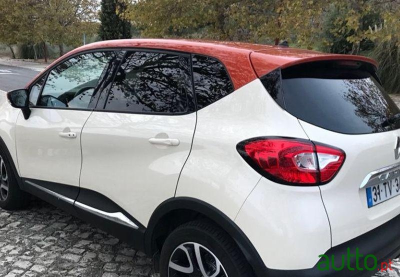 2016' Renault Captur photo #1