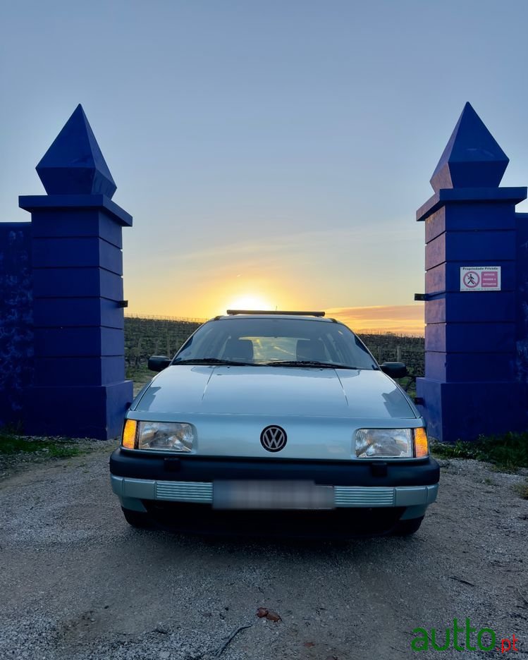 1991' Volkswagen Passat Variant photo #1