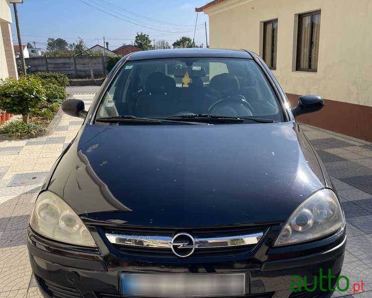 2005' Opel Corsa 1.3 Cdti Essentia photo #2