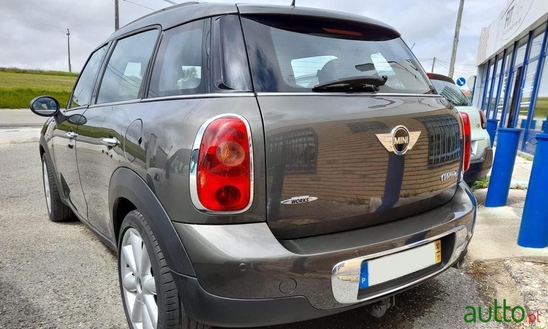 2010' MINI Countryman photo #3