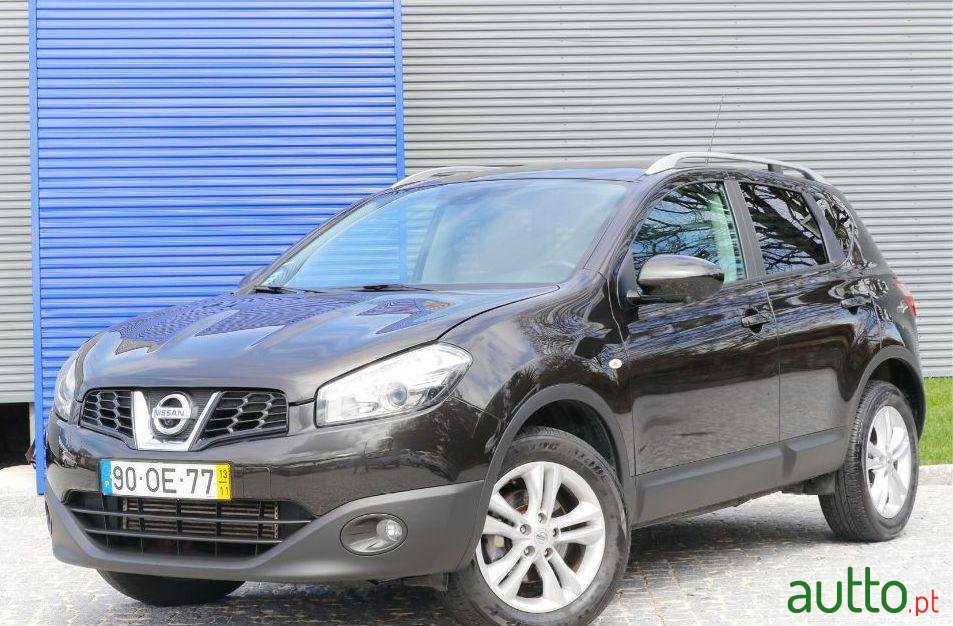 2013' Nissan Qashqai 1.6 Dci Tekna Premium Bose photo #2