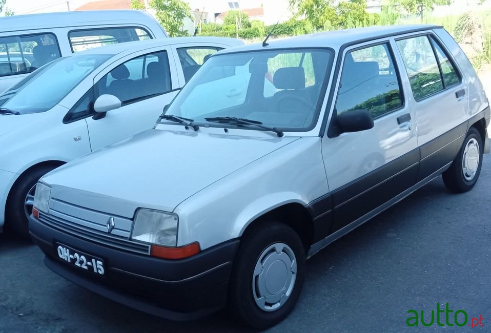 1988' Renault 5 photo #2