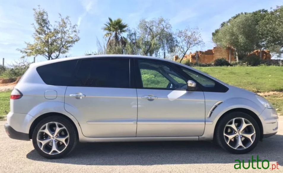 2008' Ford S-Max photo #3