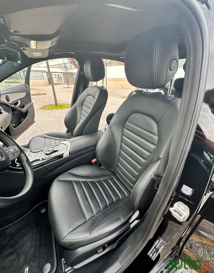 2019' Mercedes-Benz C 220 D Amg Line photo #3