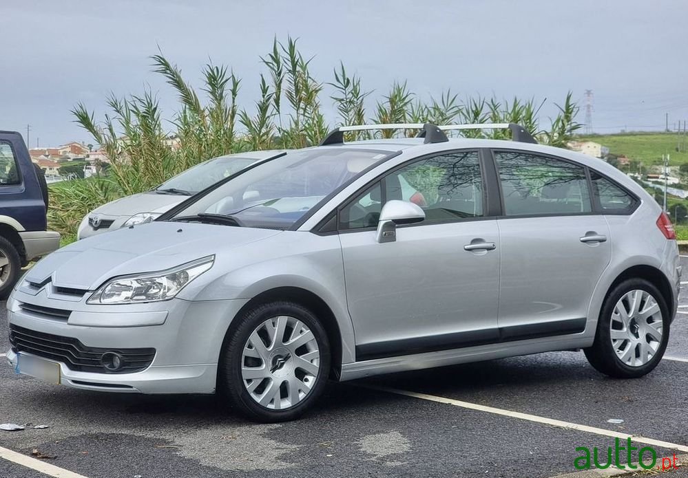 2007' Citroen C4 photo #1