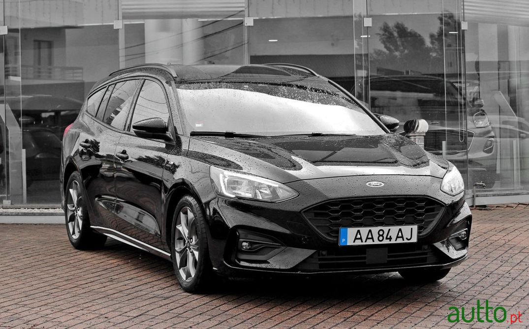 2020' Ford Focus Sw photo #1