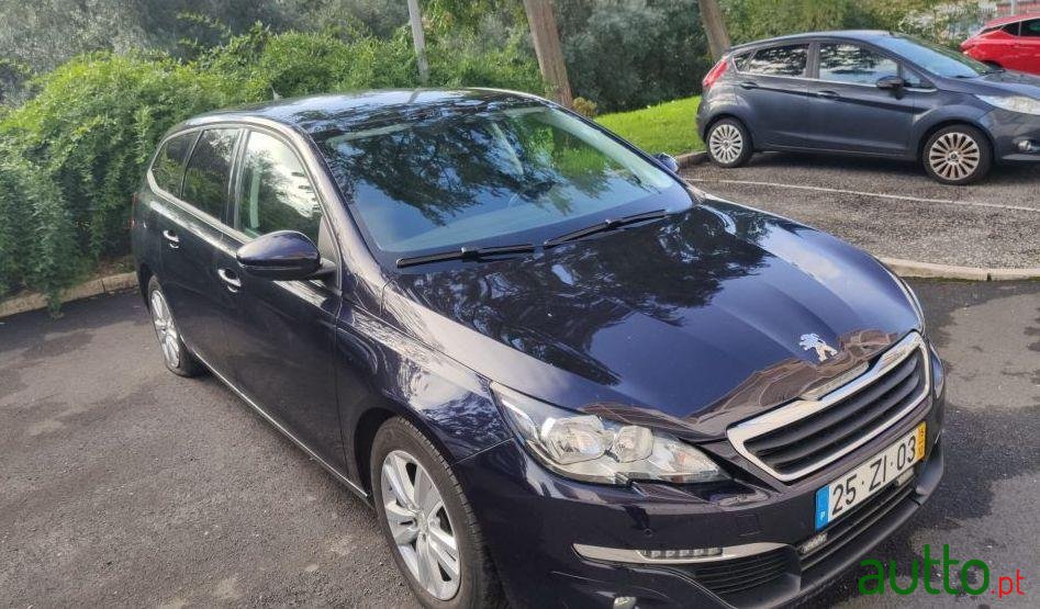 2015' Peugeot 308 Sw photo #2