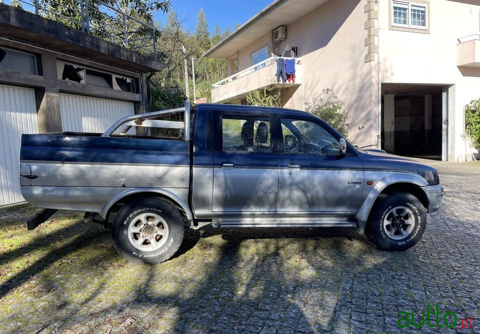2000' Mitsubishi L200 photo #2
