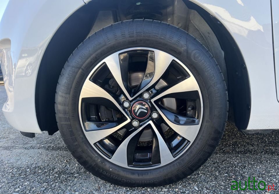 2019' Citroen C1 photo #4