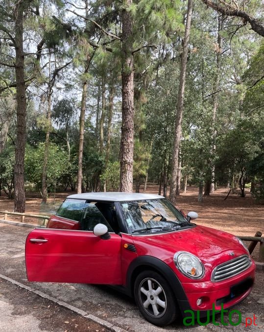 2007' MINI Cooper photo #1