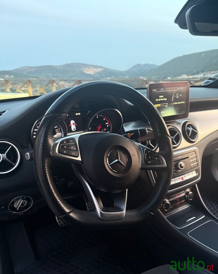 2017' Mercedes-Benz Classe Cla photo #1