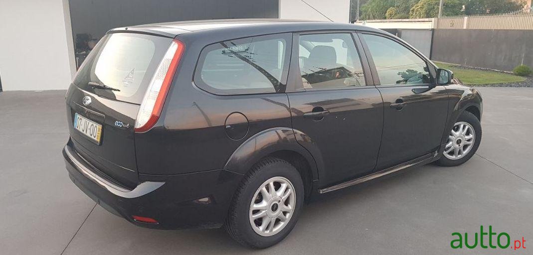 2008' Ford Focus Sw photo #2