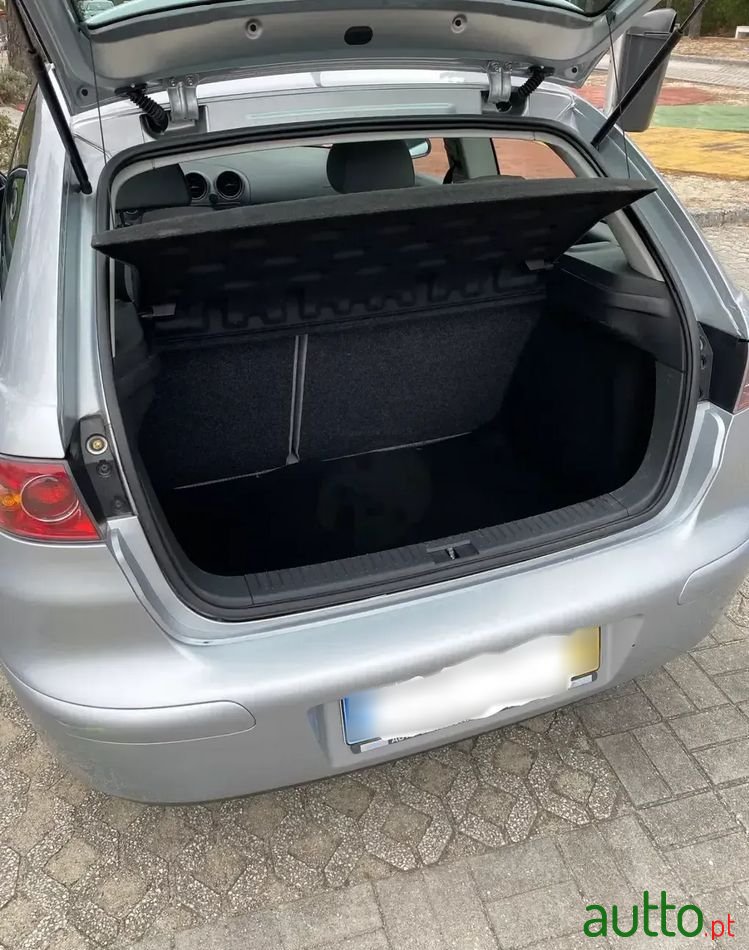 2004' SEAT Ibiza 1.4 Tdi Reference photo #4