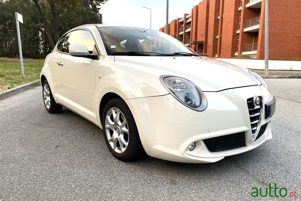 2015' Alfa Romeo MiTo photo #5