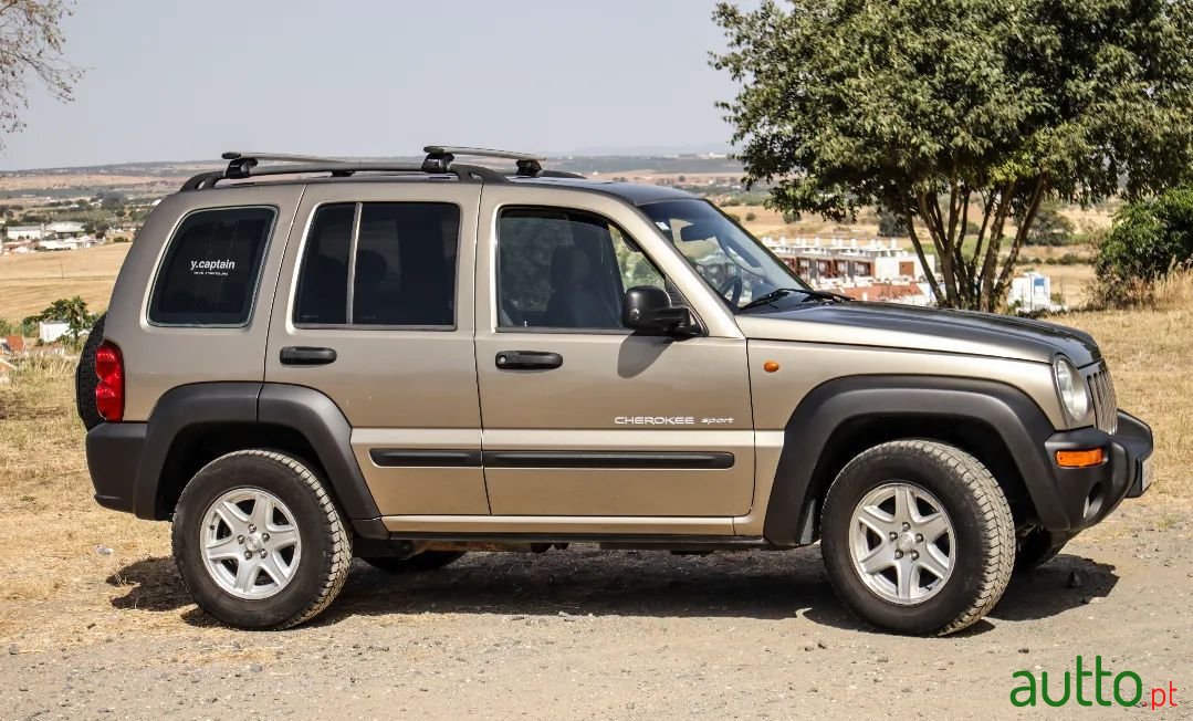 2003' Jeep Cherokee photo #5