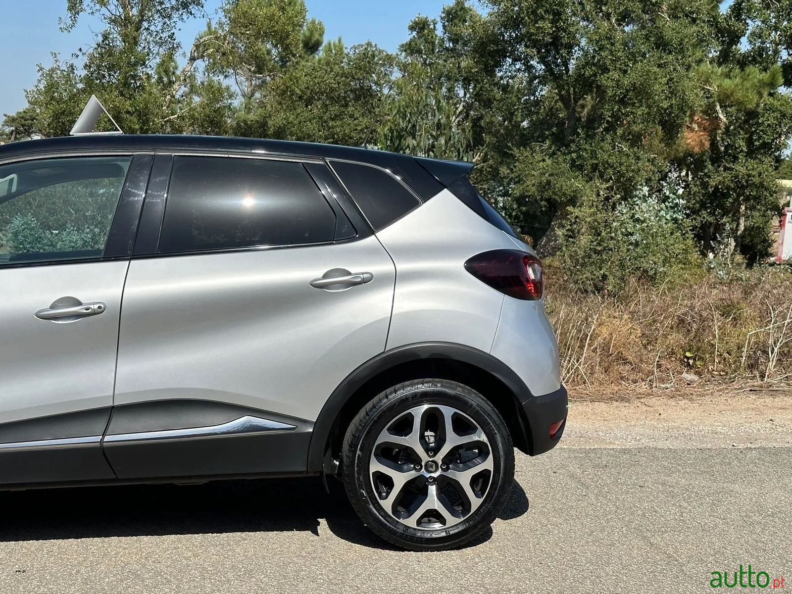 2018' Renault Captur photo #2