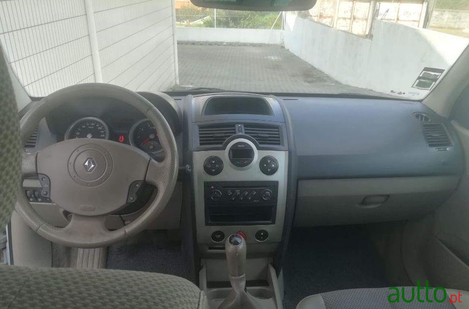 2003' Renault Megane photo #4
