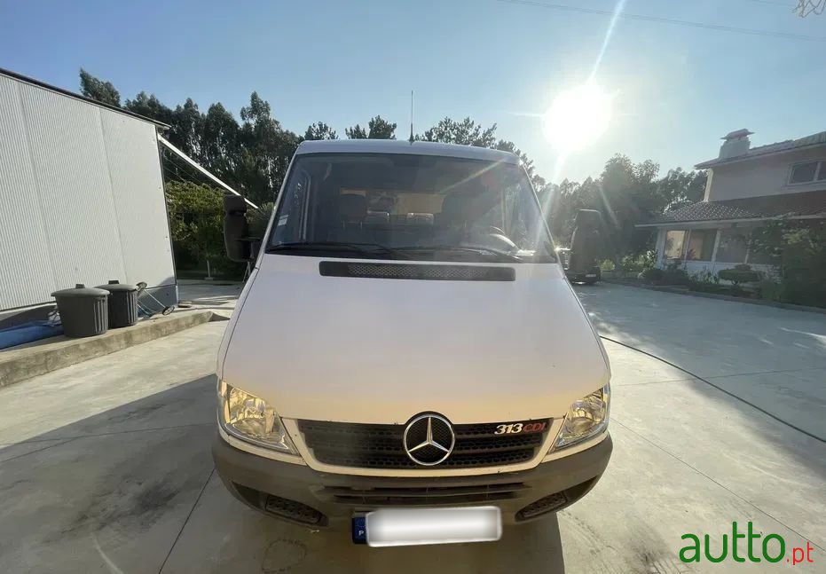2005' Mercedes-Benz Sprinter photo #4