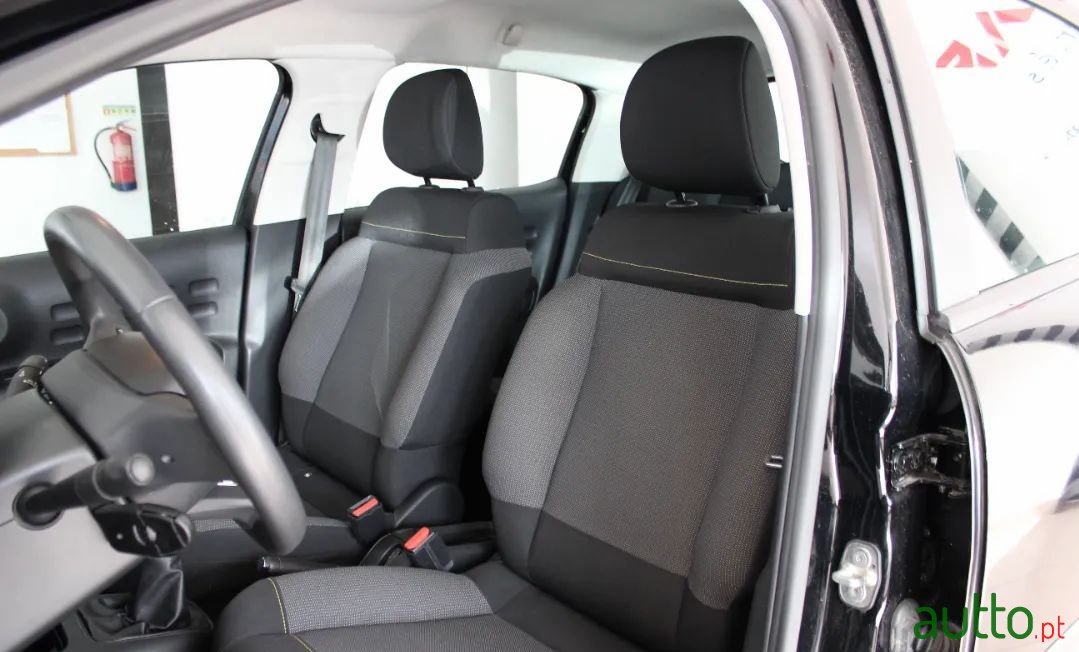 2017' Citroen C3 photo #4