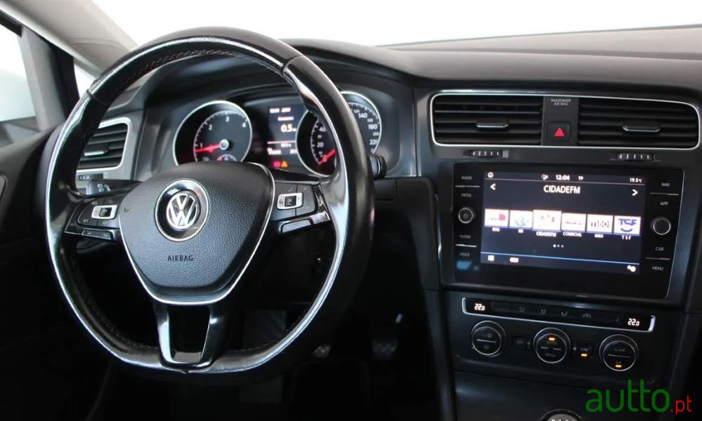 2019' Volkswagen Golf Variant photo #2