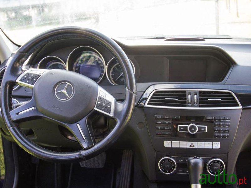 2012' Mercedes-Benz 220 Cdi Automatico photo #1