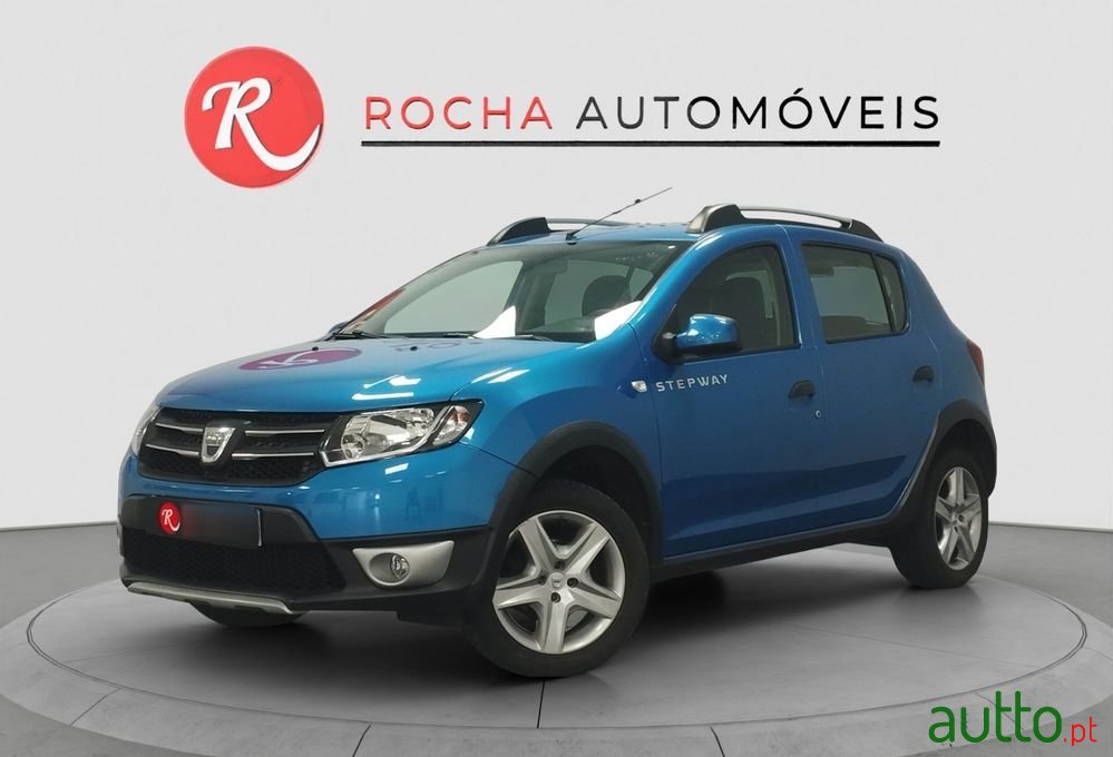 2014' Dacia Sandero photo #1