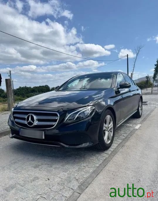 2017' Mercedes-Benz E 220 photo #1