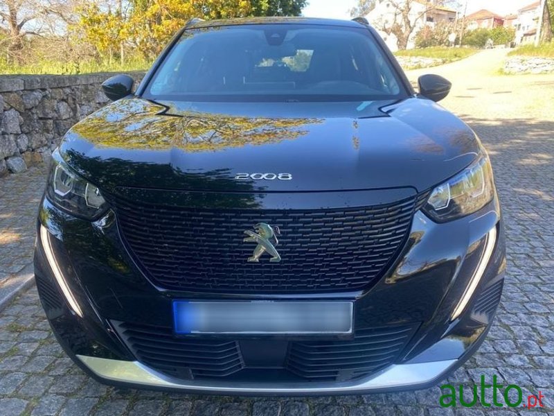 2020' Peugeot e-2008 photo #2